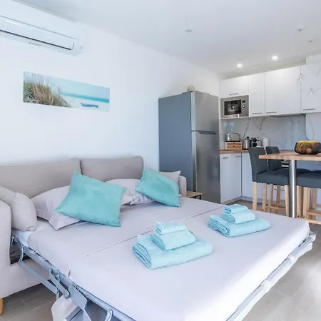 A Saint-raphael Apartman *