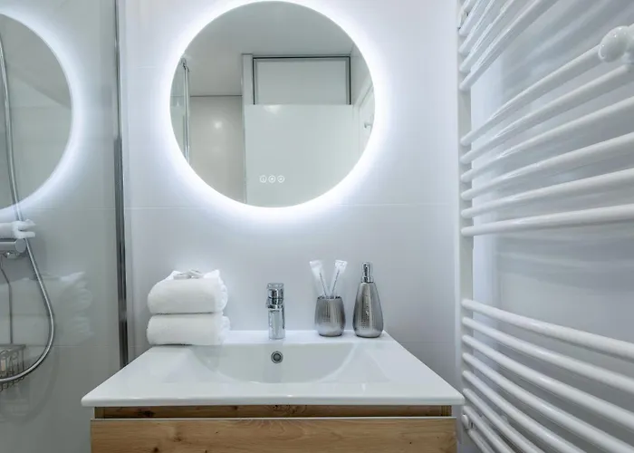 Апартаменты A Saint-raphael *