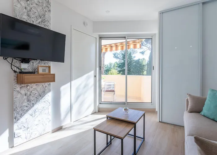 A Saint-raphael Апартаменты Сен-Рафаэль