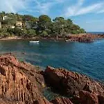 A Saint-raphael 公寓 *